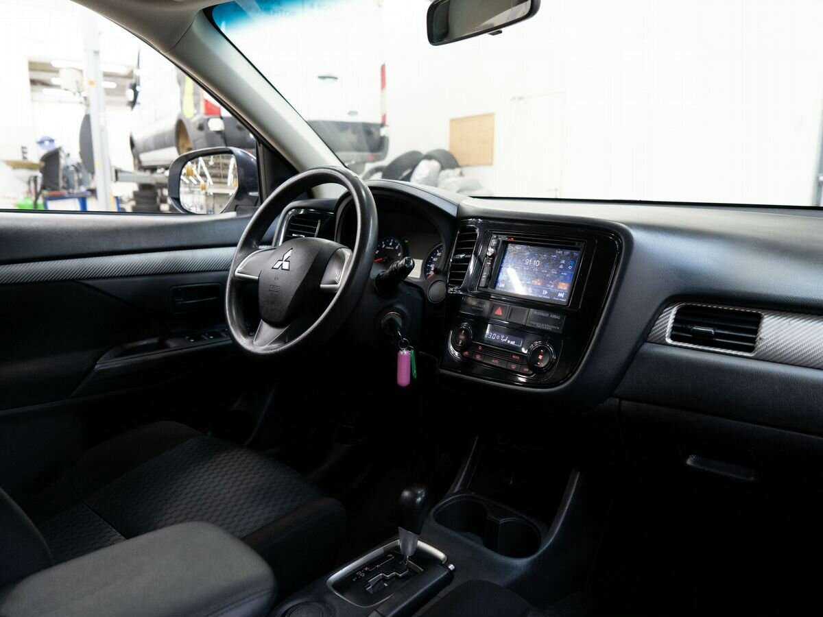 Mitsubishi Outlander б/у, 2015, Вариатор. Фото: #17