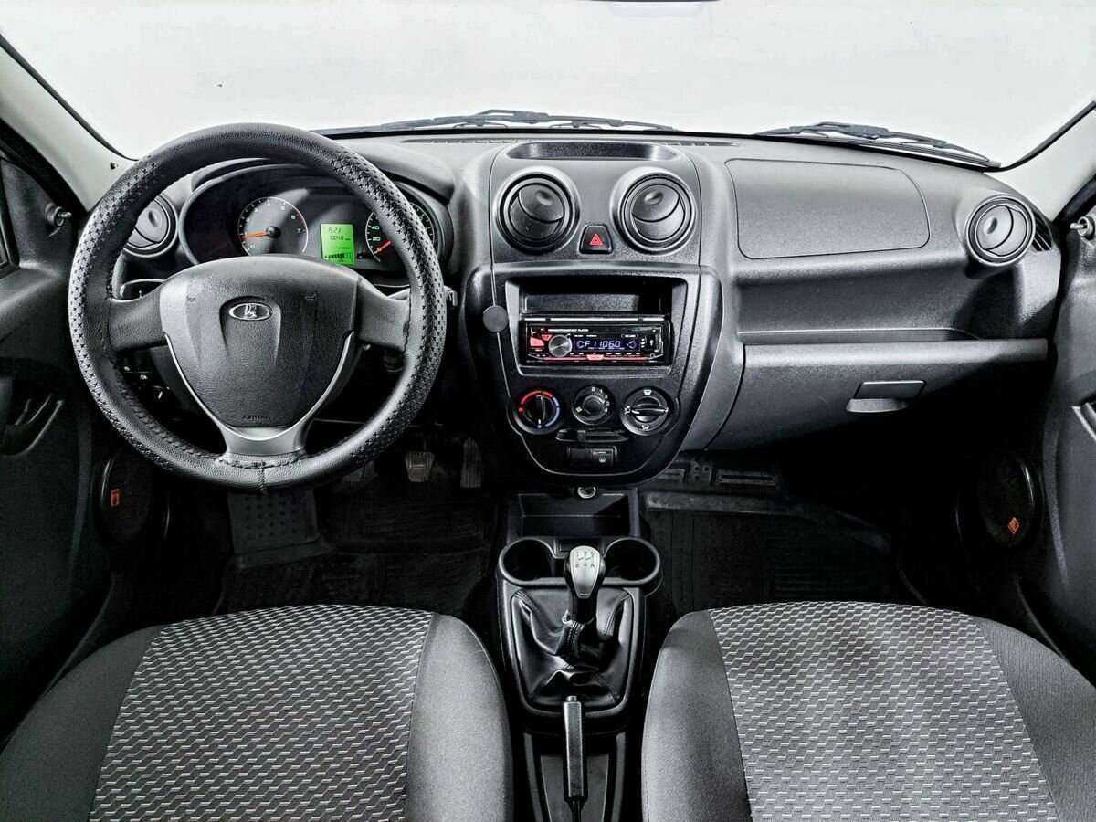 Lada (ВАЗ) Granta б/у, 2018, Механическая. Фото: #11