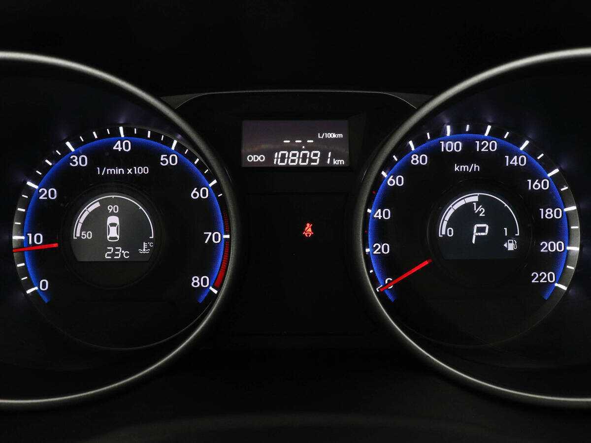 Hyundai ix35 б/у, 2015, Автоматическая. Фото: #10