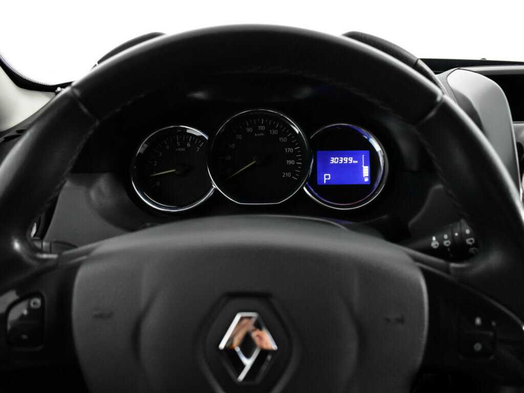 Renault Duster б/у, 2017, Автоматическая. Фото: #10