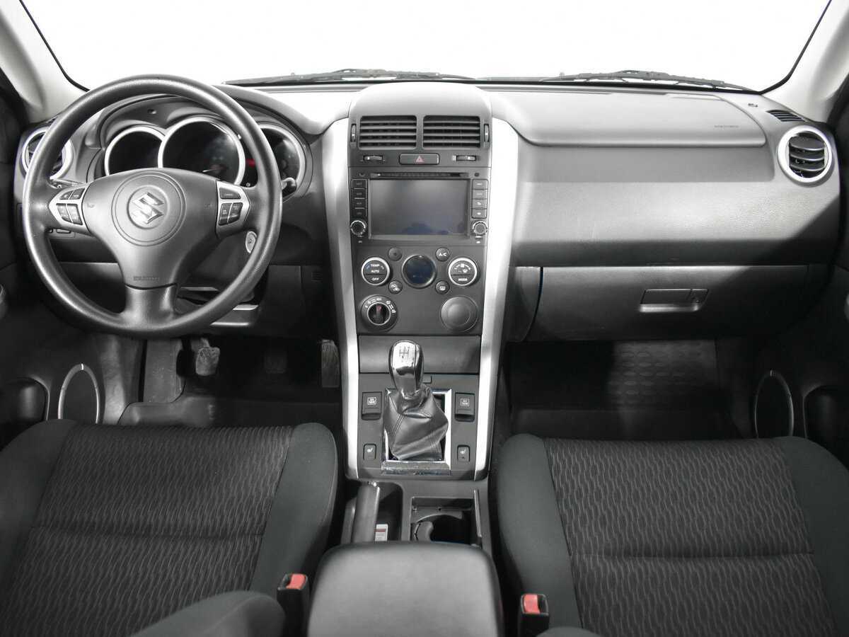 Suzuki Grand Vitara б/у, 2013, Механическая. Фото: #9