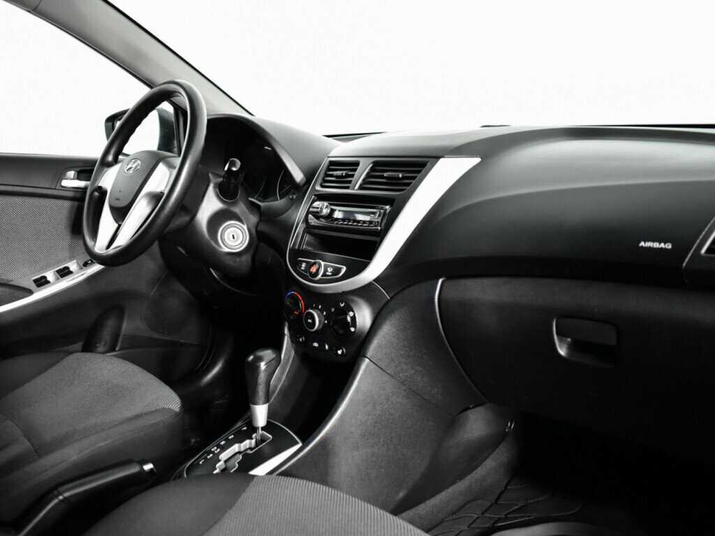 Hyundai Solaris б/у, 2012, Автоматическая. Фото: #8