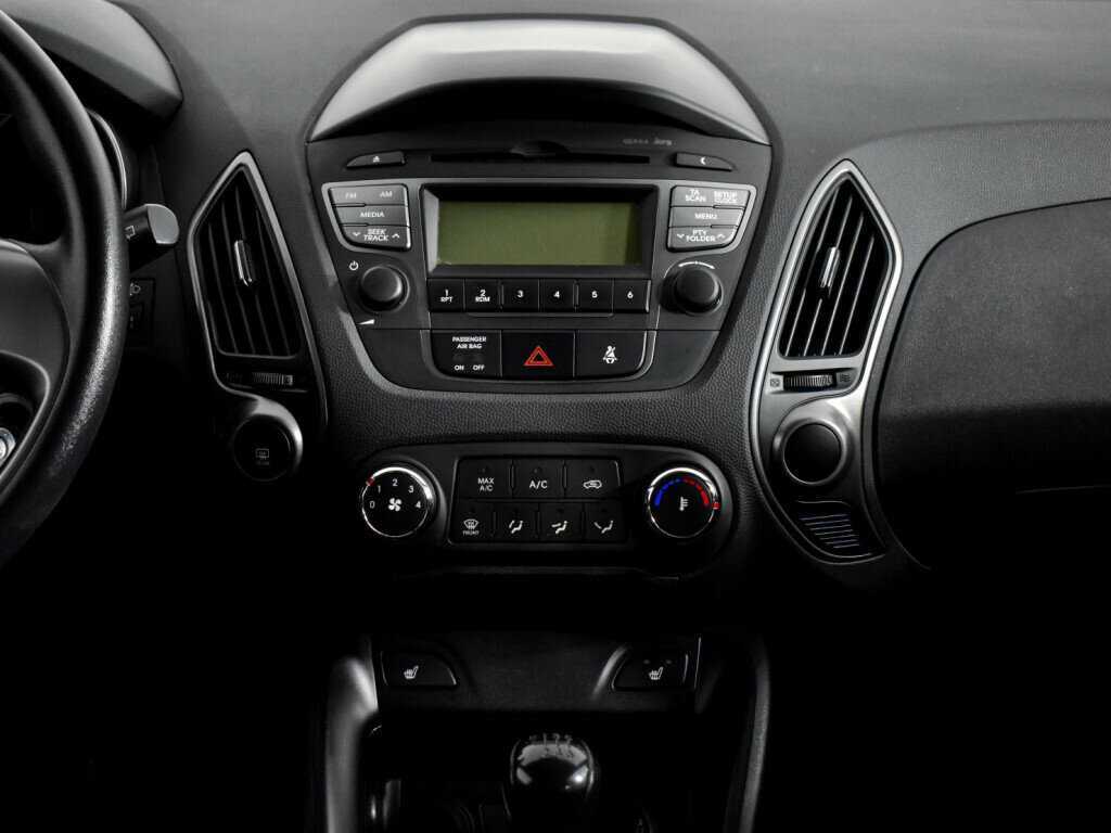 Hyundai ix35 б/у, 2015, Механическая. Фото: #14