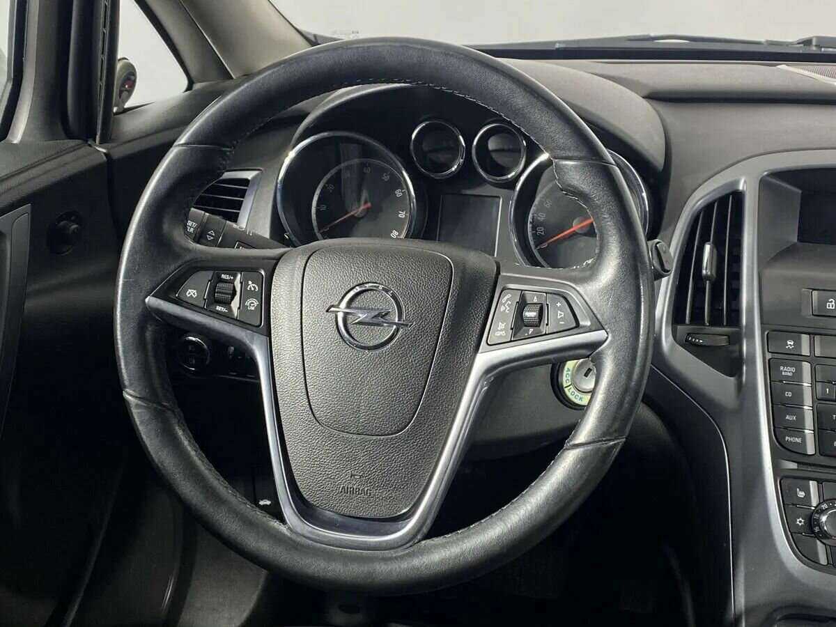 Opel Astra б/у, 2012, Автоматическая. Фото: #9