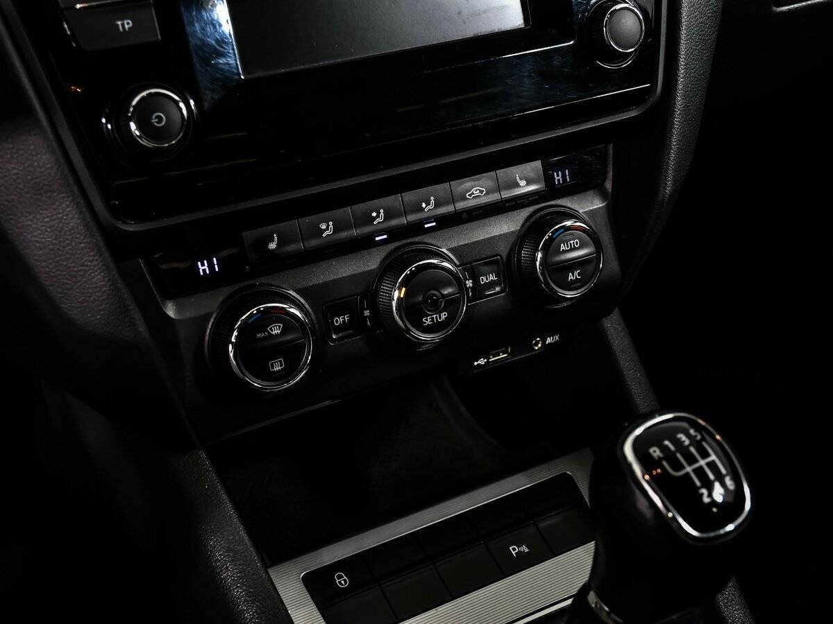 Skoda Octavia б/у, 2014, Механическая. Фото: #14