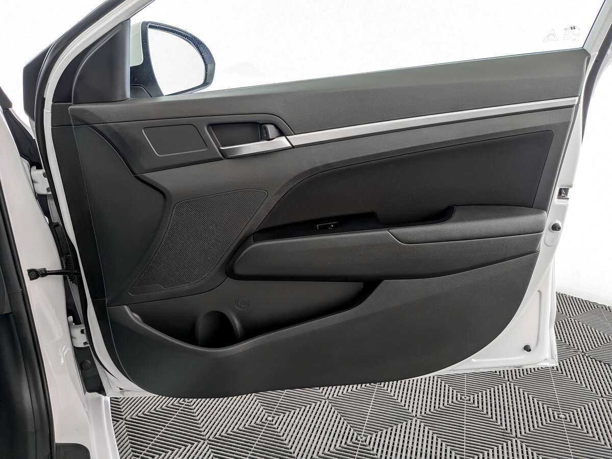 Hyundai Elantra б/у, 2020, Автоматическая. Фото: #19
