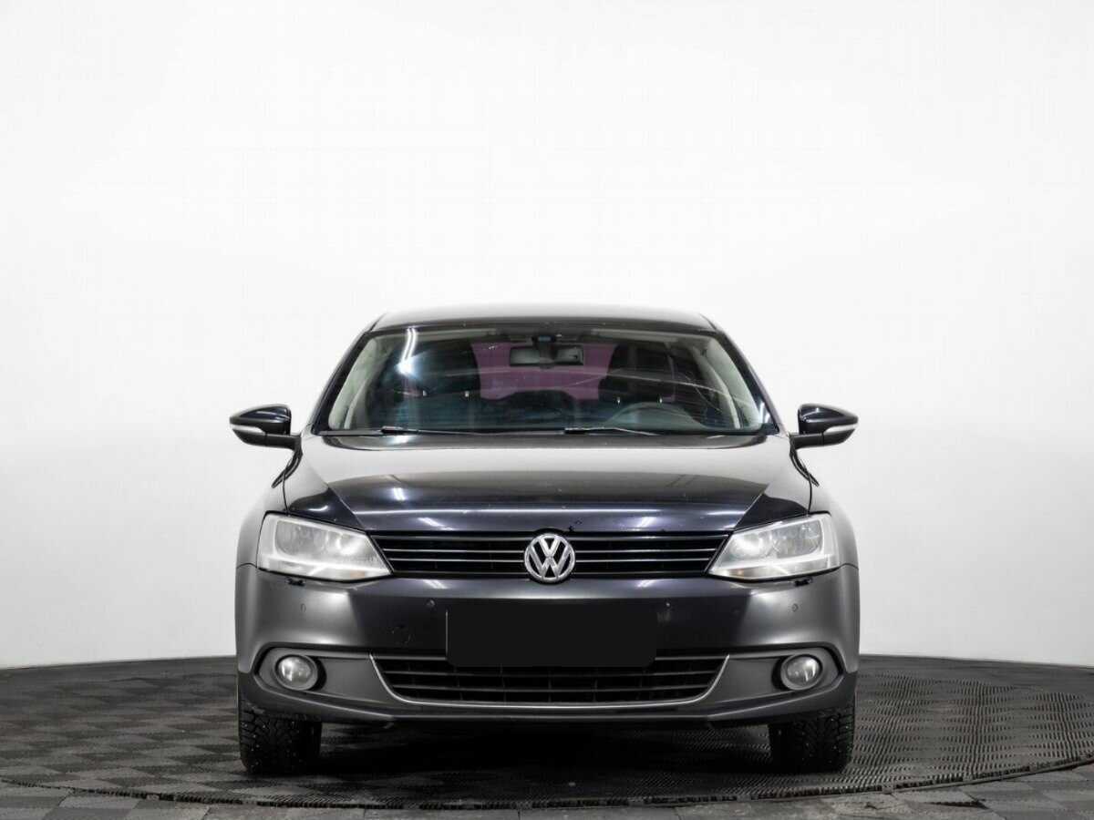 Volkswagen Jetta б/у, 2013, Механическая. Фото: #1