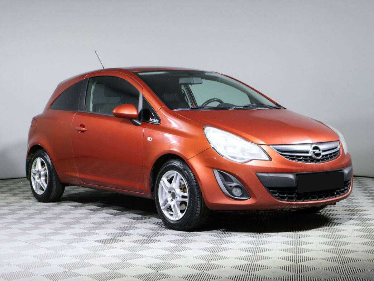 Opel Corsa б/у, 2013, Автоматическая. Фото: #2