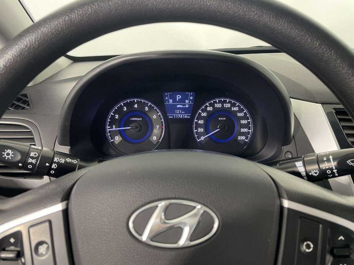 Hyundai Solaris б/у, 2012, Автоматическая. Фото: #10