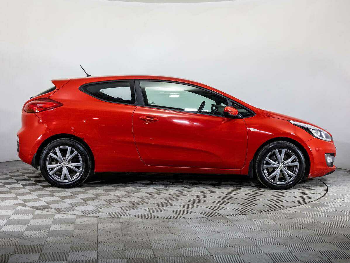 Kia Ceed б/у, 2014, Автоматическая. Фото: #3