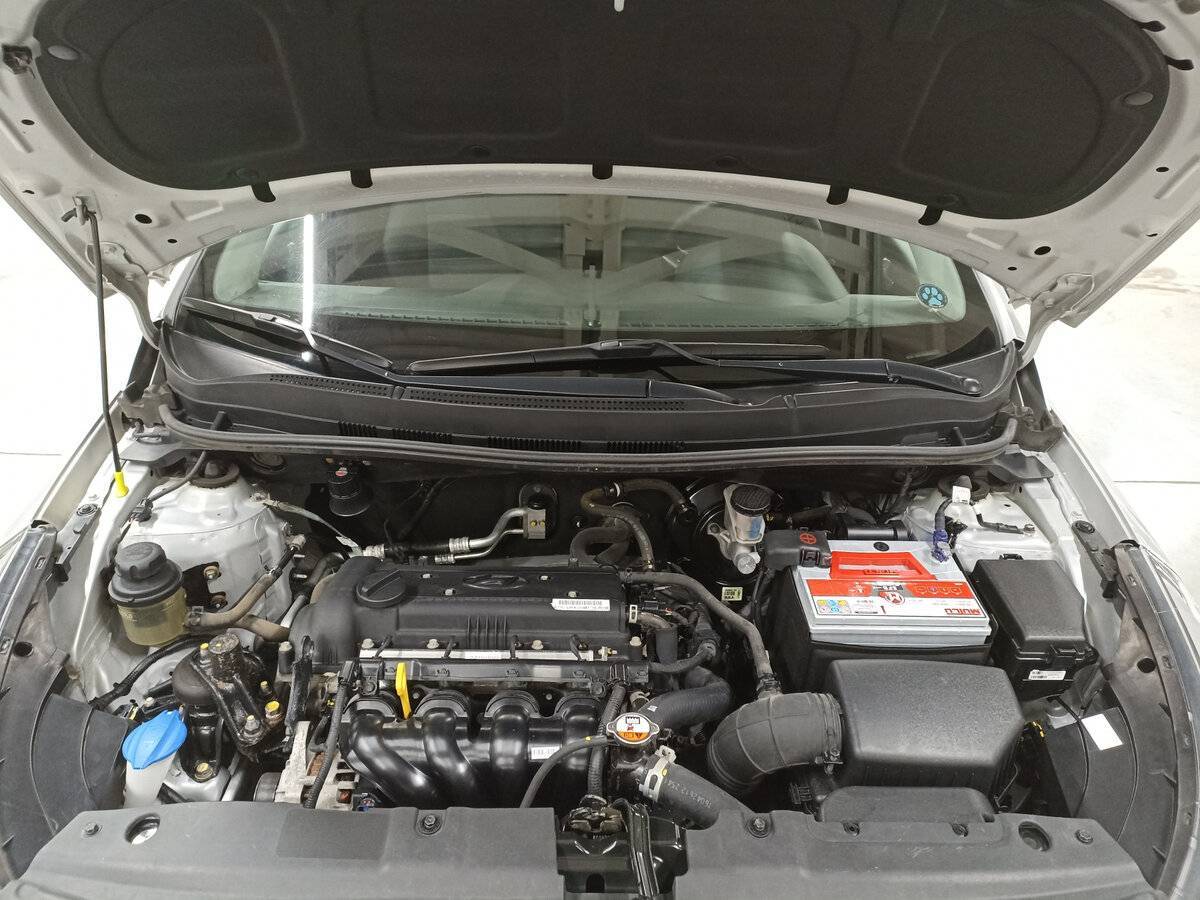 Hyundai Solaris б/у, 2016, Механическая. Фото: #8