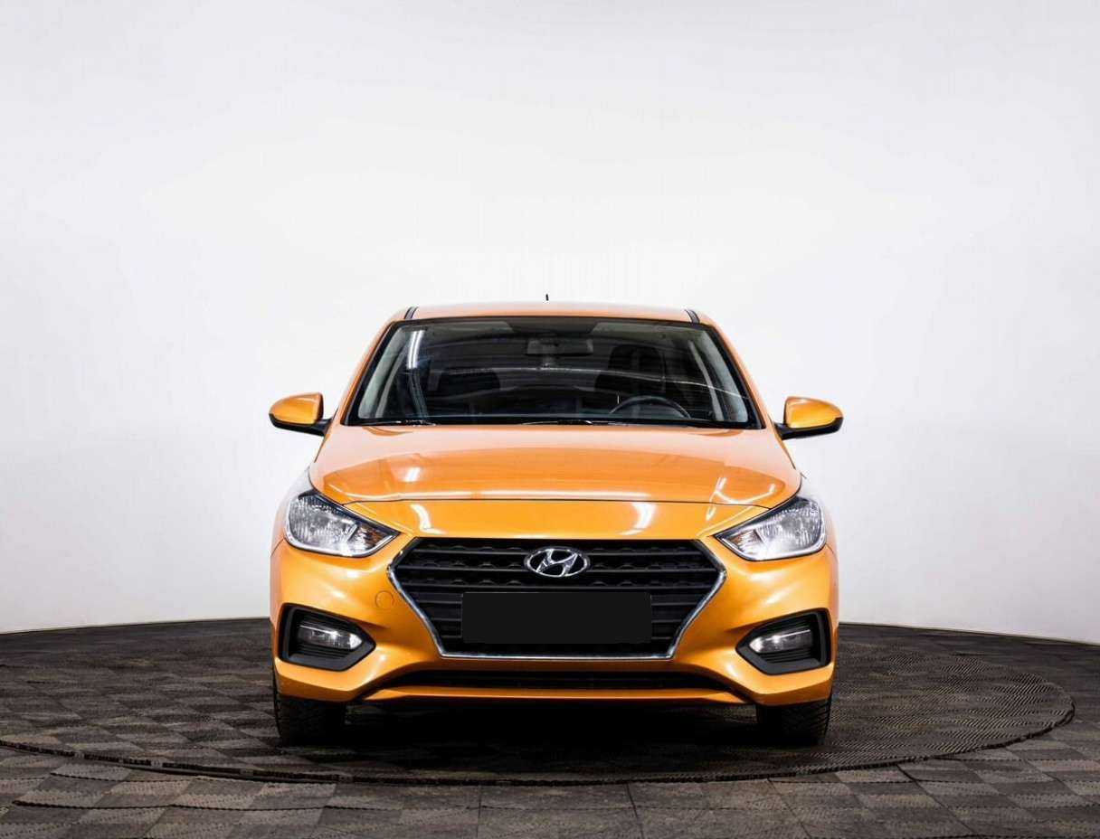 Hyundai Solaris б/у, 2018, Механическая. Фото: #1