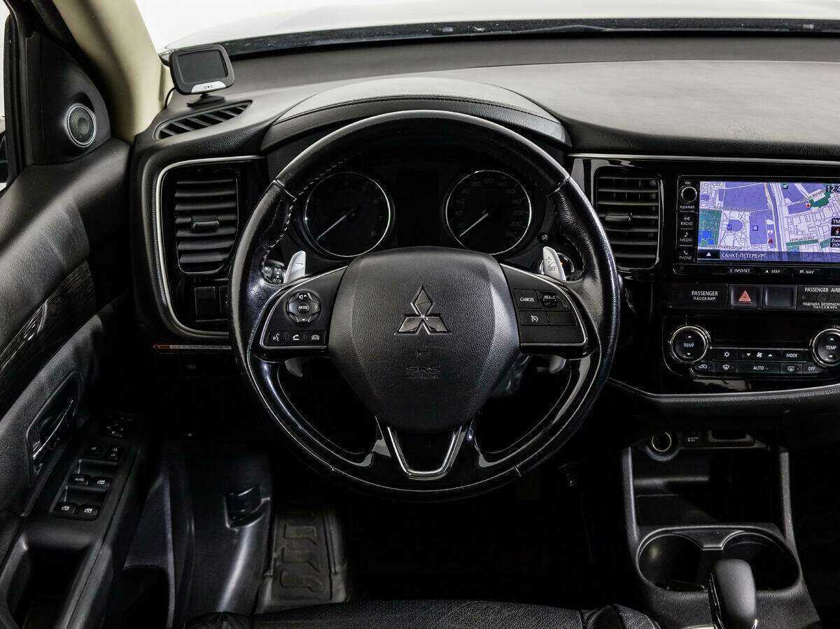 Mitsubishi Outlander б/у, 2016, Вариатор. Фото: #13