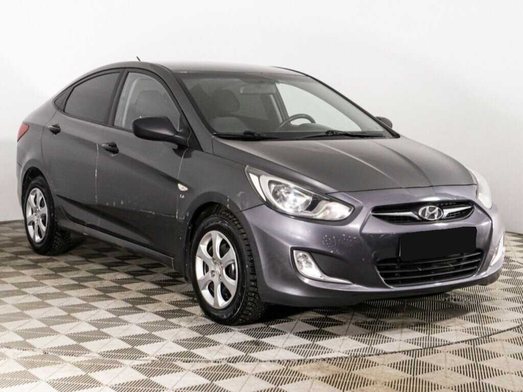 Hyundai Solaris б/у, 2013, Автоматическая. Фото: #2