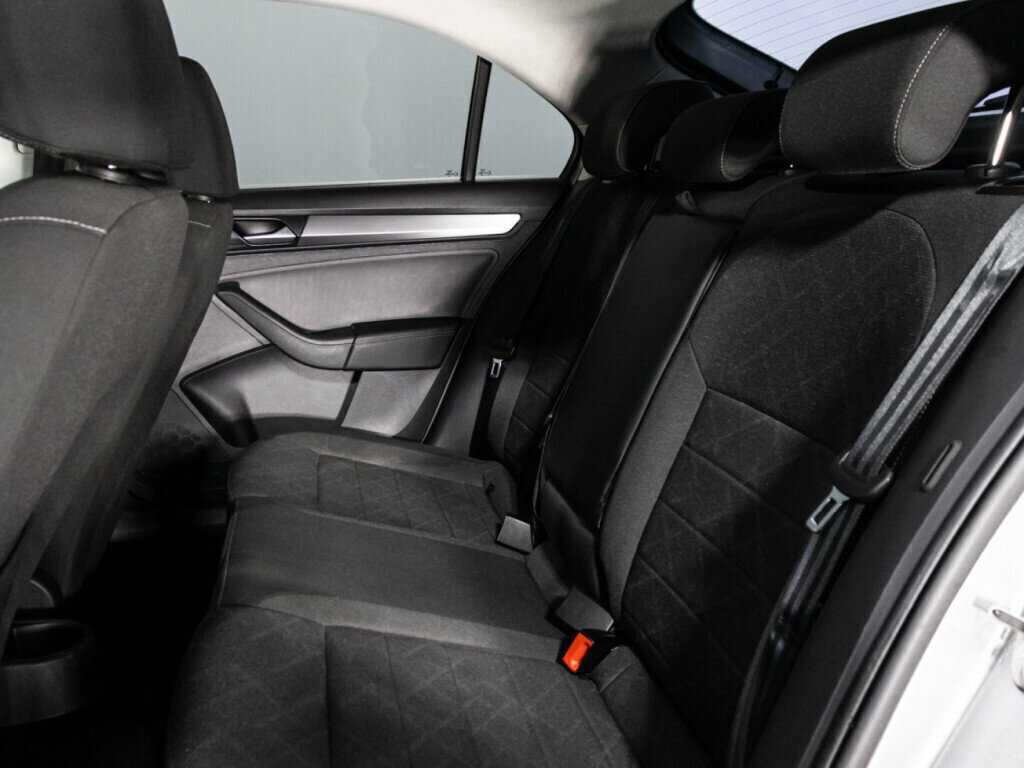 Volkswagen Polo б/у, 2020, Автоматическая. Фото: #9