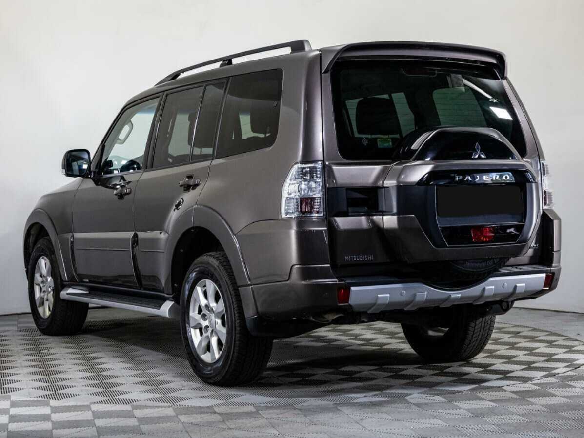 Mitsubishi Pajero б/у, 2015, Автоматическая. Фото: #5
