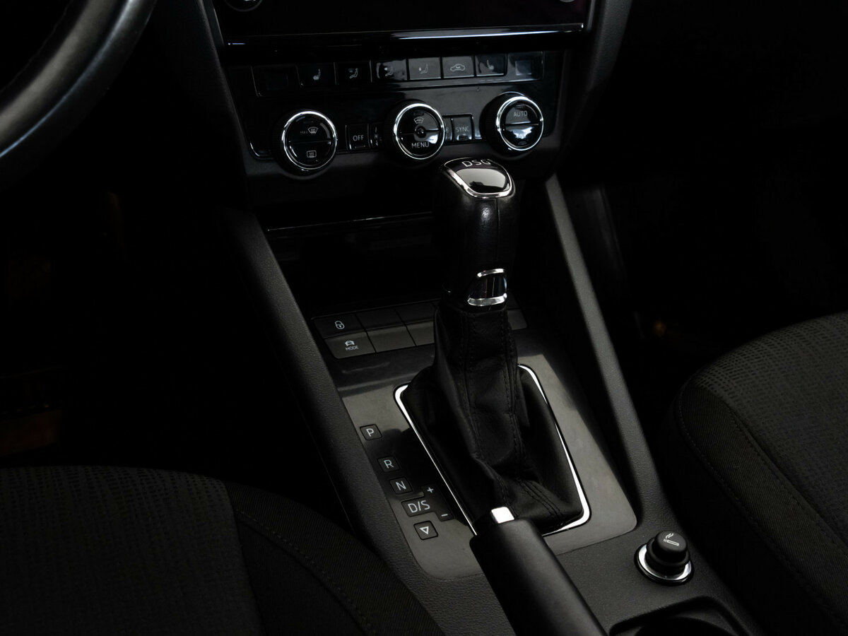 Skoda Octavia б/у, 2017, Роботизированная. Фото: #9