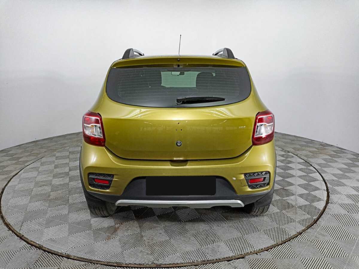 Renault Sandero б/у, 2017, Механическая. Фото: #5