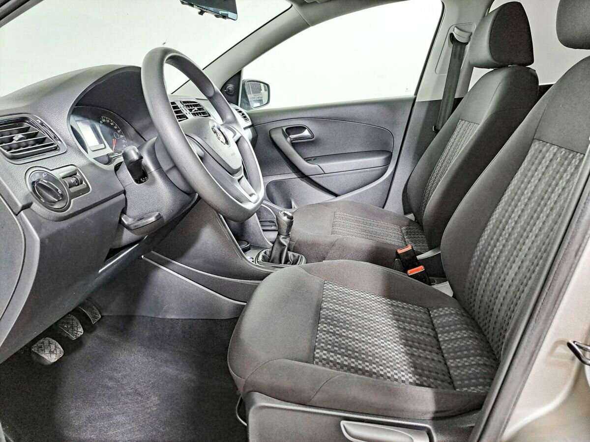 Volkswagen Polo б/у, 2018, Механическая. Фото: #12