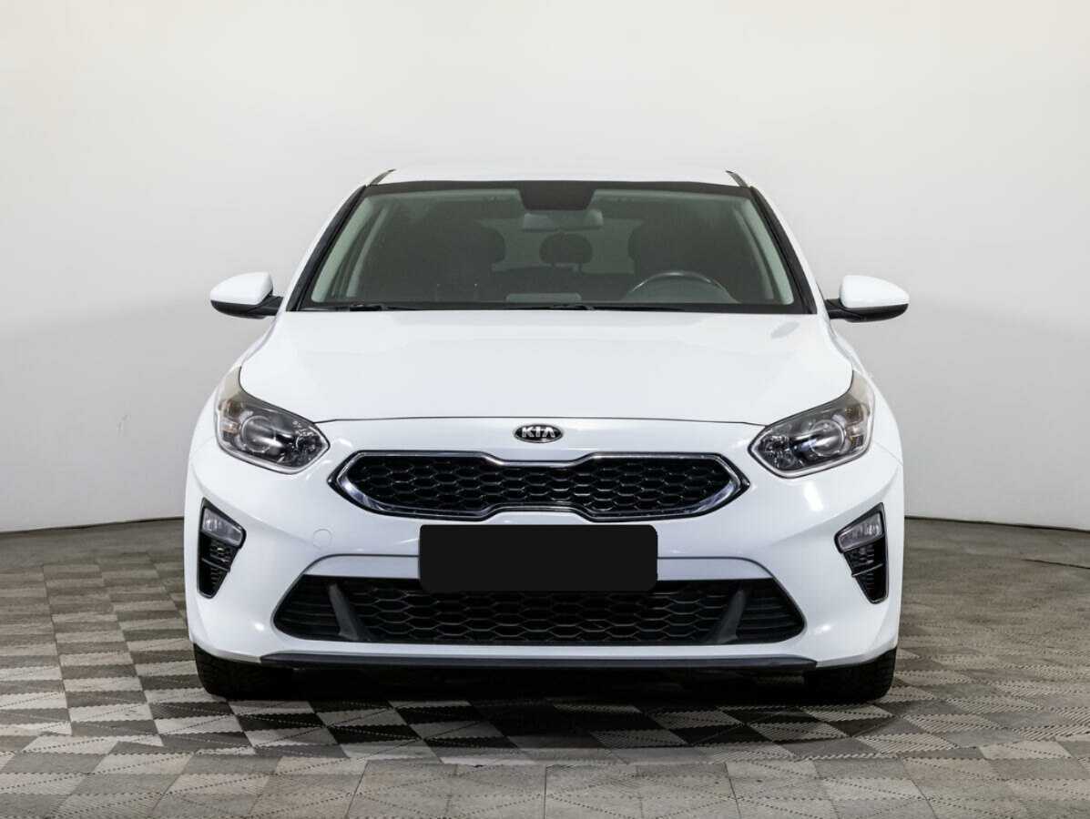 Kia Ceed б/у, 2019, Автоматическая. Фото: #1