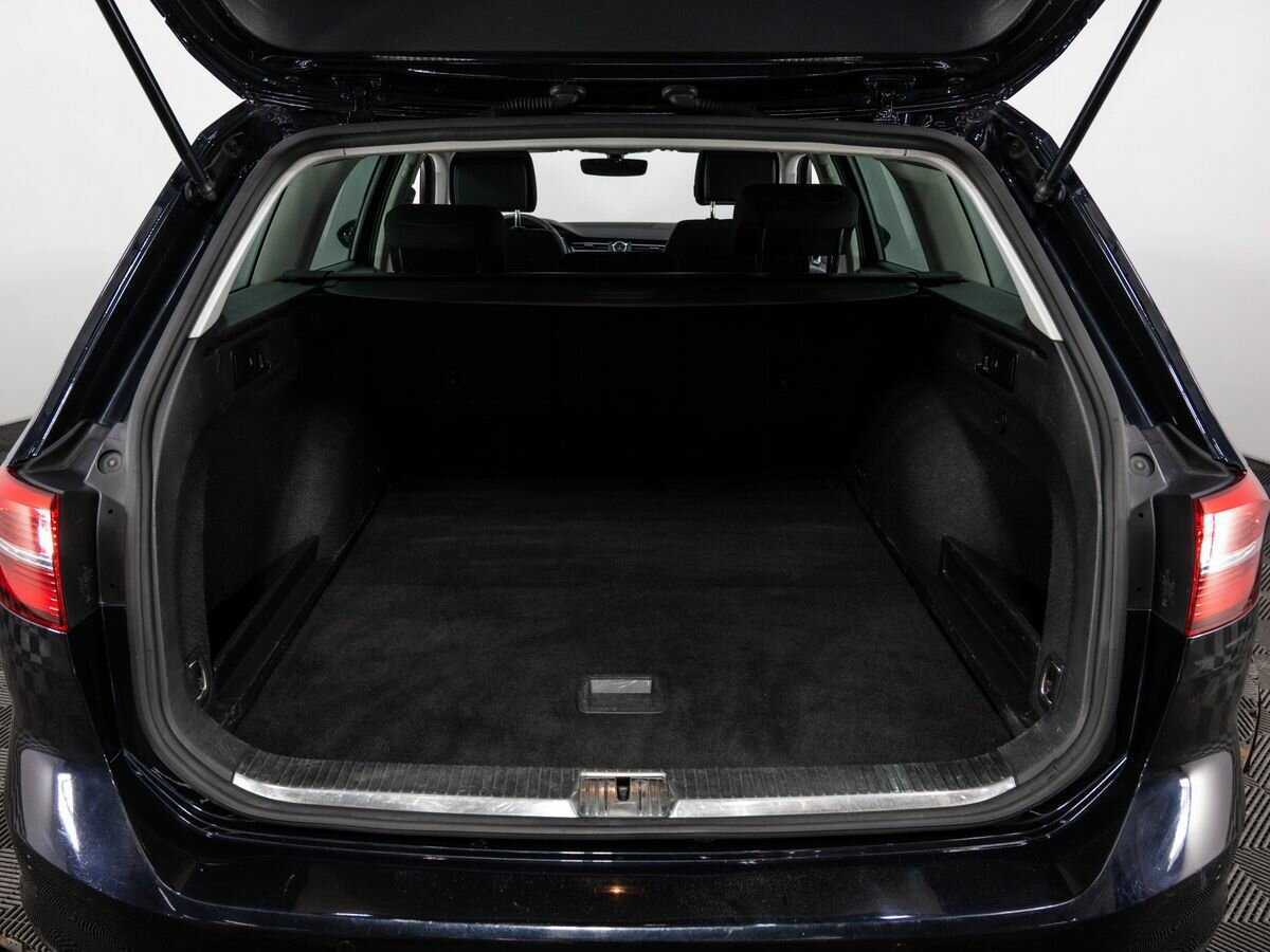 Volkswagen Passat б/у, 2018, Роботизированная. Фото: #21