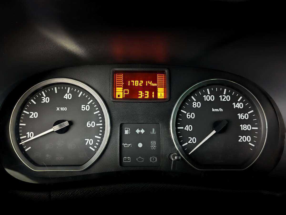 Nissan Terrano б/у, 2015, Автоматическая. Фото: #9