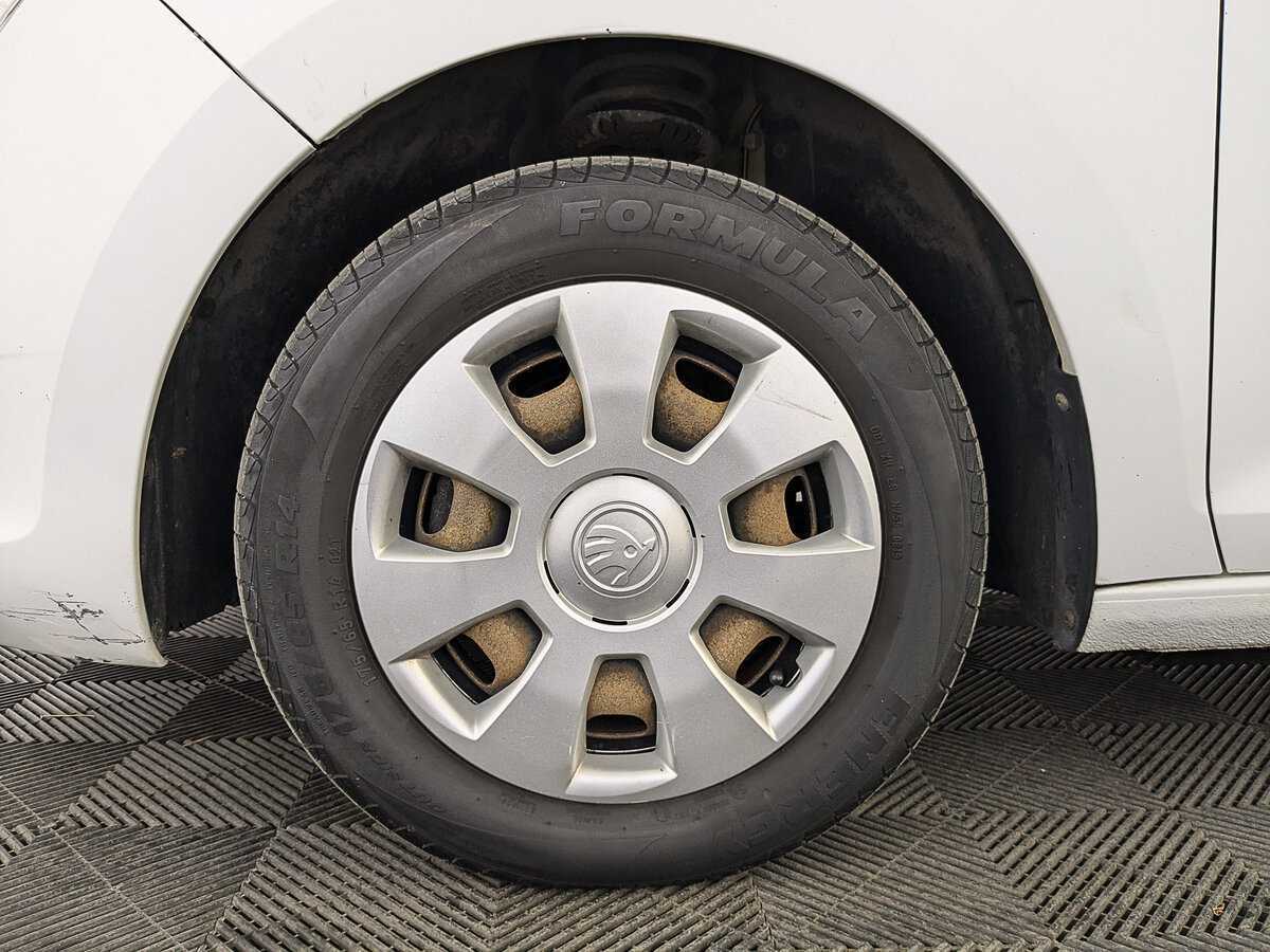 Skoda Rapid б/у, 2017, Механическая. Фото: #11