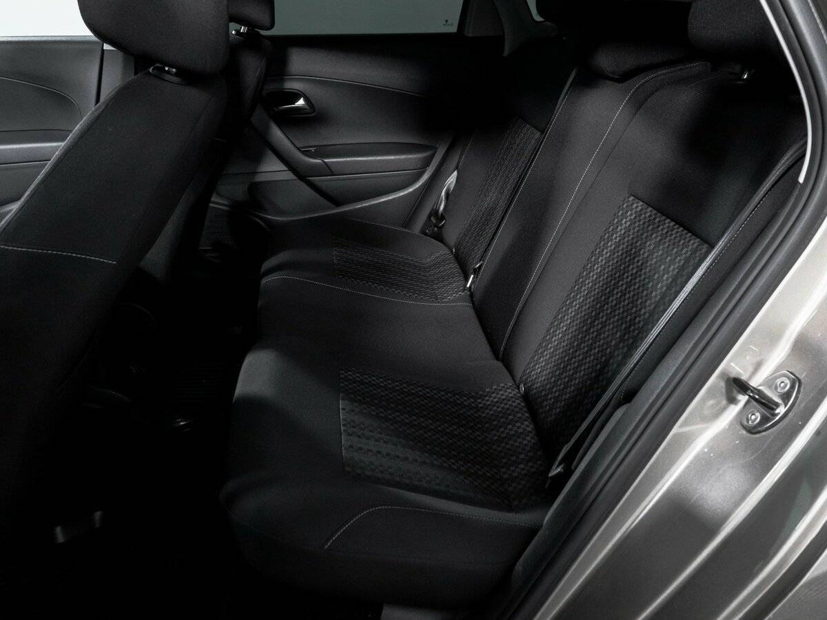 Volkswagen Polo б/у, 2016, Автоматическая. Фото: #9