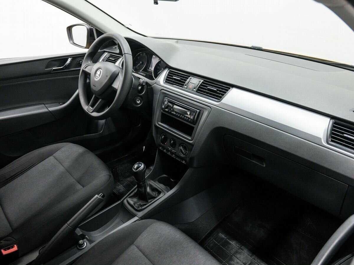 Skoda Rapid б/у, 2017, Механическая. Фото: #9