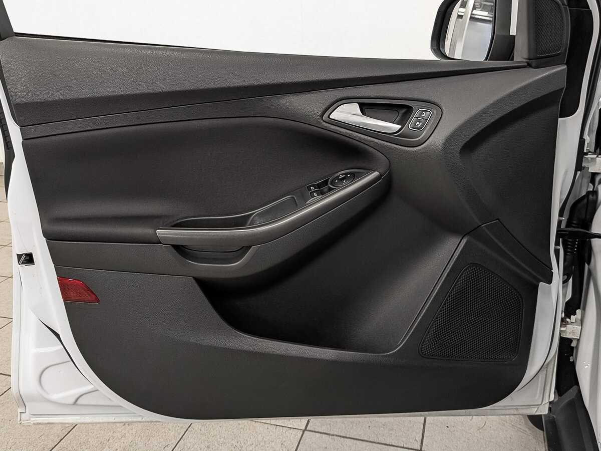 Ford Focus б/у, 2017, Механическая. Фото: #16