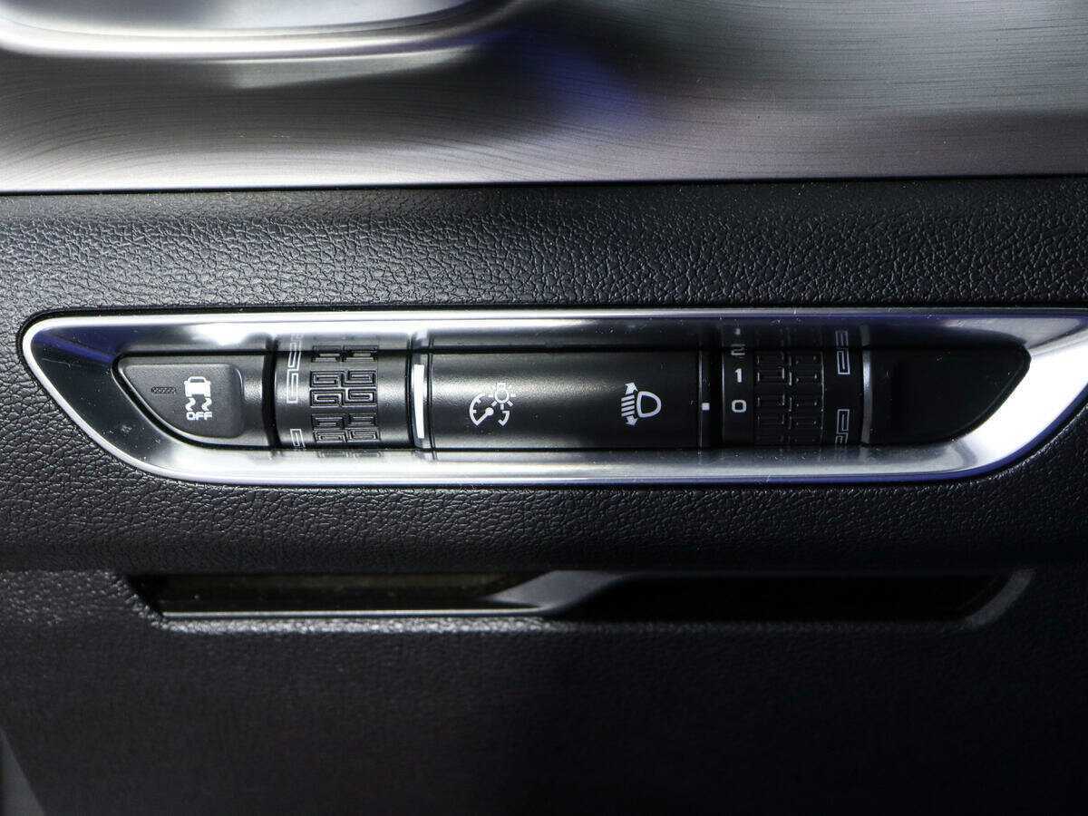 Geely Coolray б/у, 2021, Роботизированная. Фото: #13