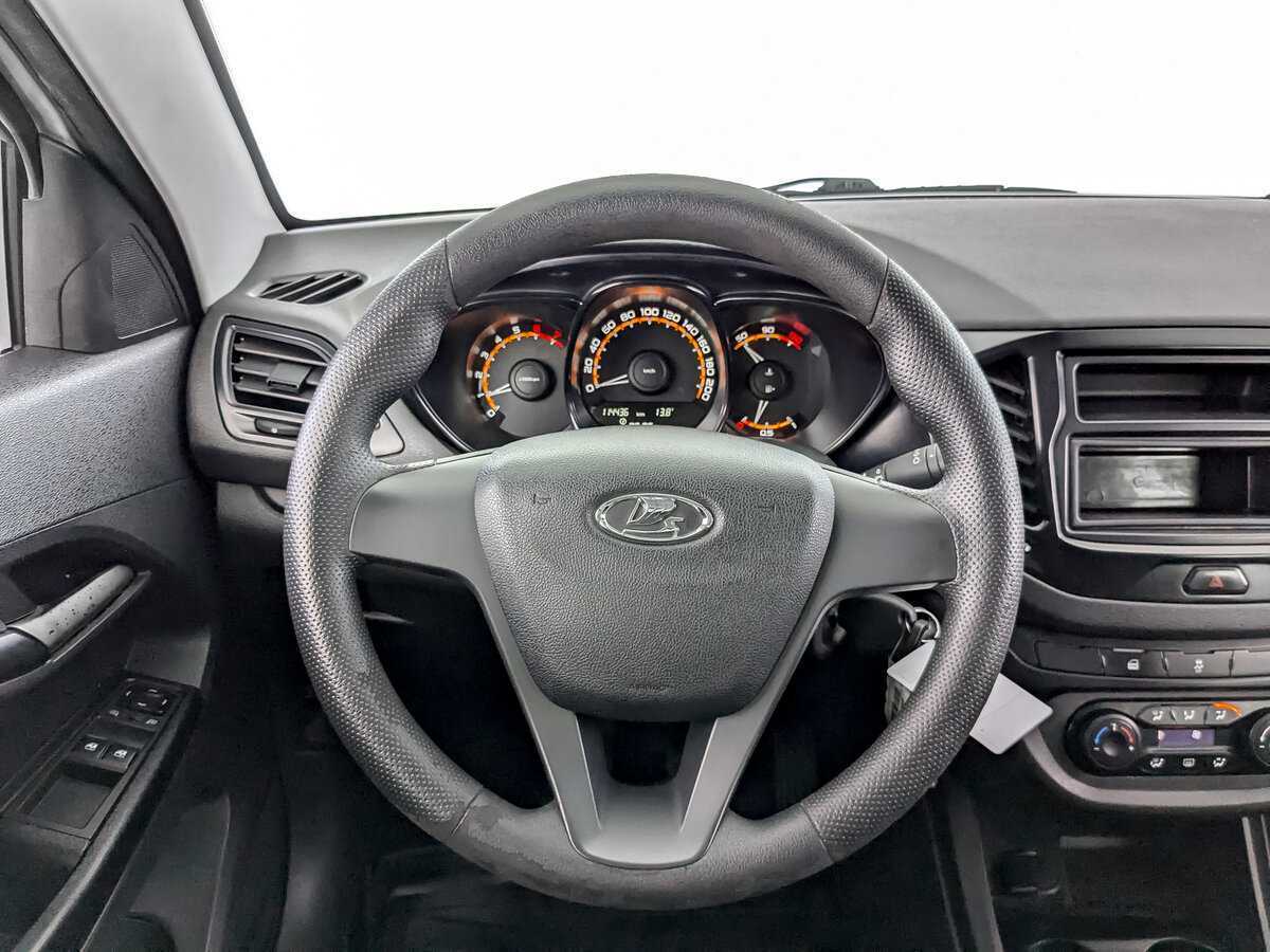 Lada (ВАЗ) Vesta б/у, 2019, Механическая. Фото: #16