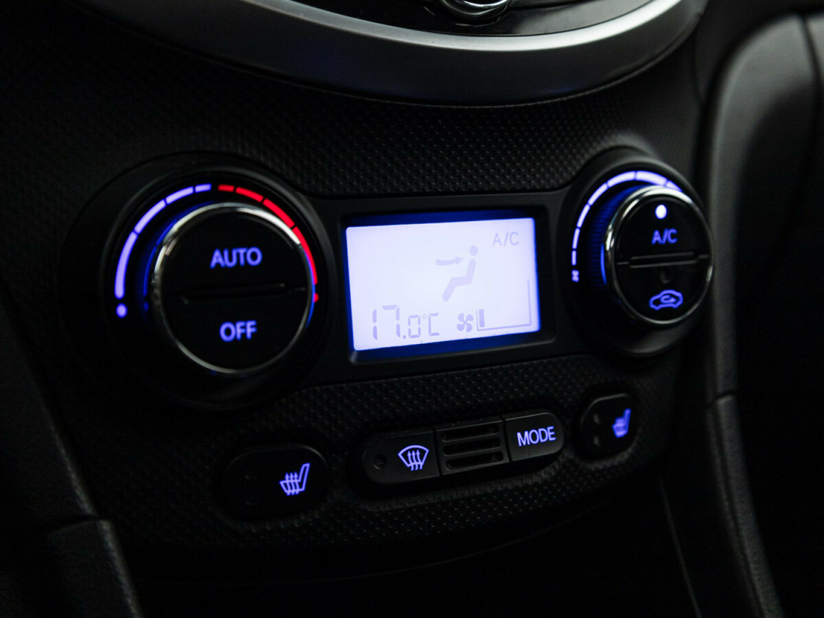 Hyundai Solaris б/у, 2012, Автоматическая. Фото: #14