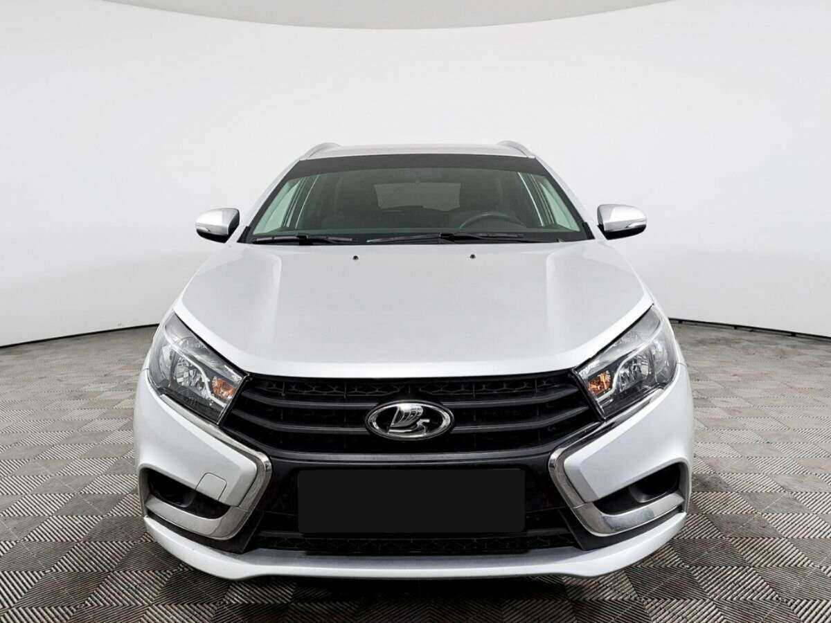Lada (ВАЗ) Vesta б/у, 2020, Механическая. Фото: #1