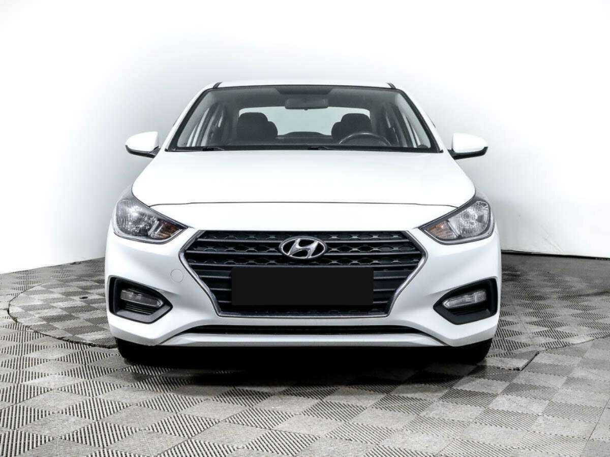 Hyundai Solaris б/у, 2018, Механическая. Фото: #1