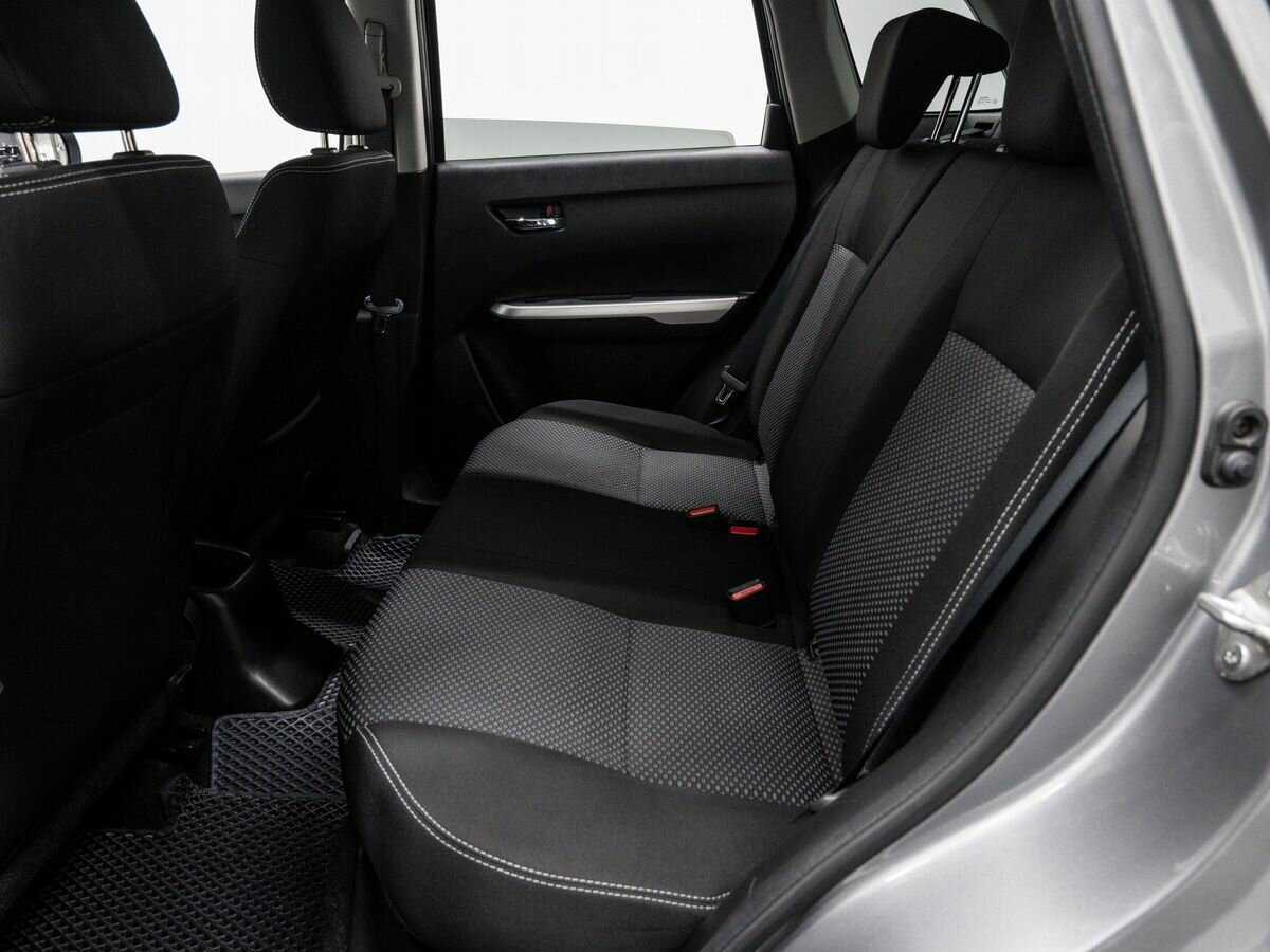 Suzuki Vitara б/у, 2015, Механическая. Фото: #12