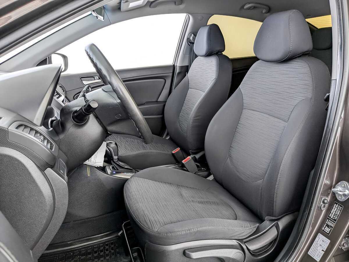 Hyundai Solaris б/у, 2016, Автоматическая. Фото: #18