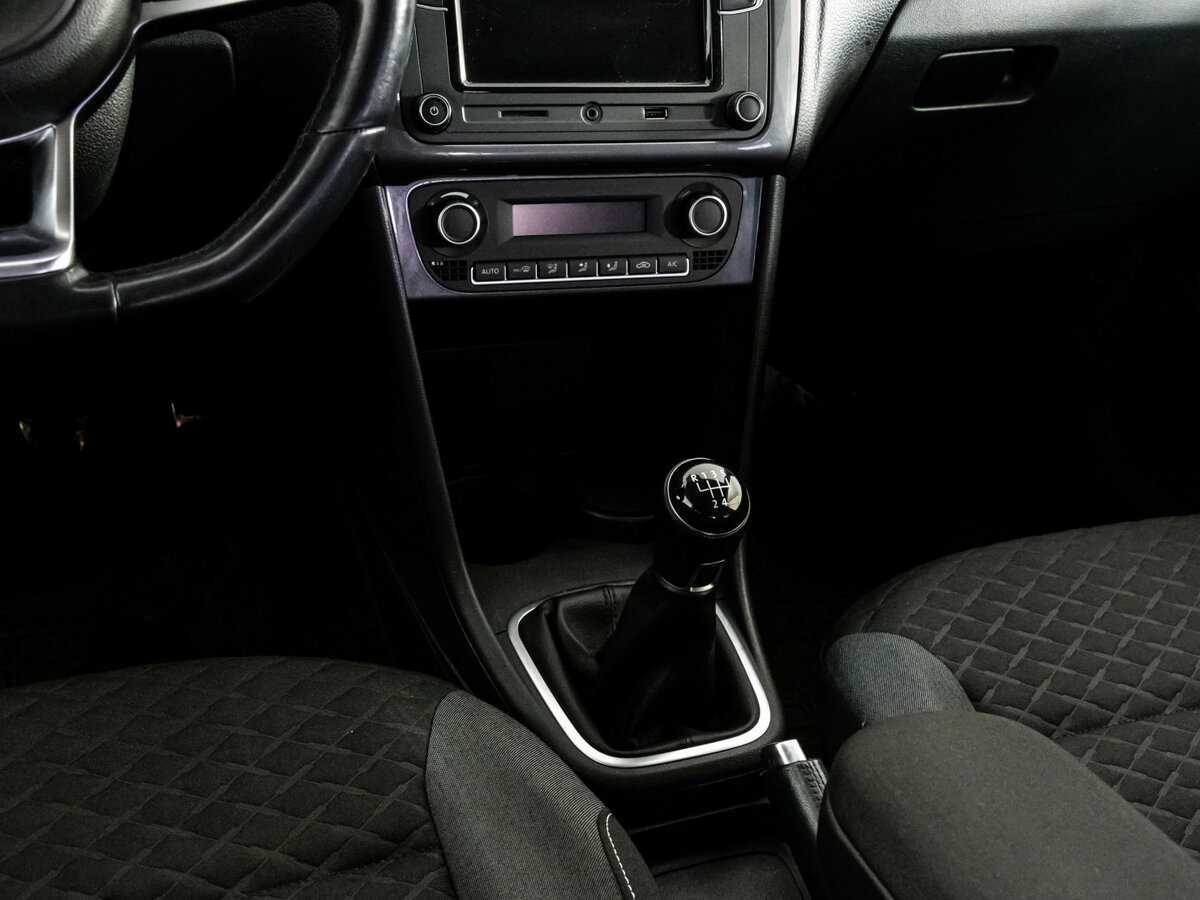 Volkswagen Polo б/у, 2018, Механическая. Фото: #11