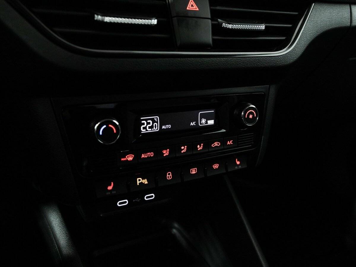 Volkswagen Polo б/у, 2020, Роботизированная. Фото: #16