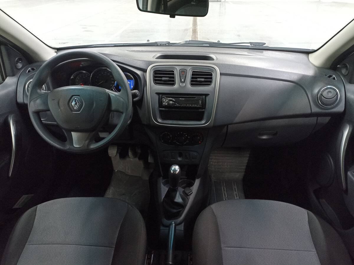 Renault Logan б/у, 2017, Механическая. Фото: #13