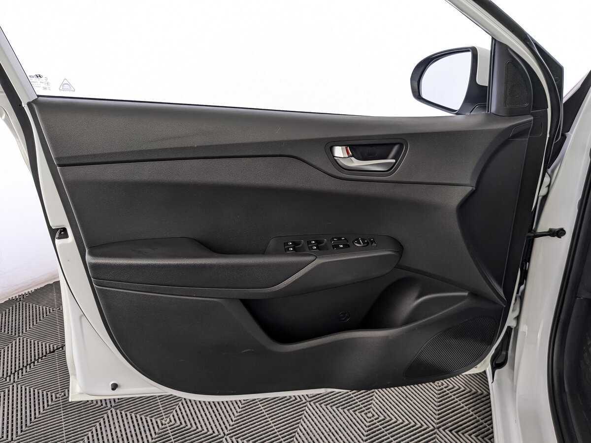 Hyundai Solaris б/у, 2020, Автоматическая. Фото: #16