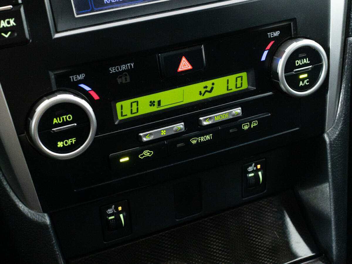 Toyota Camry б/у, 2014, Автоматическая. Фото: #14