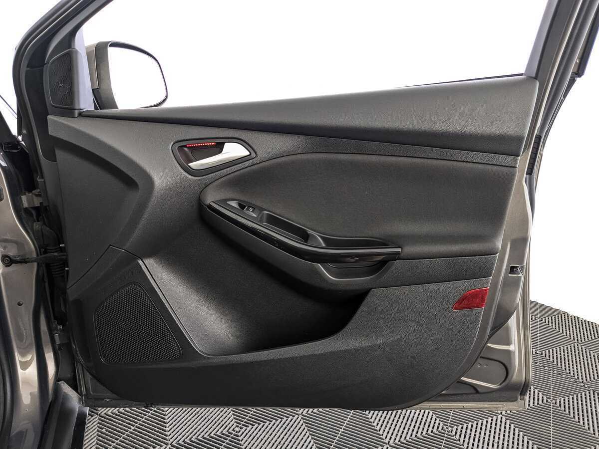 Ford Focus б/у, 2017, Автоматическая. Фото: #19