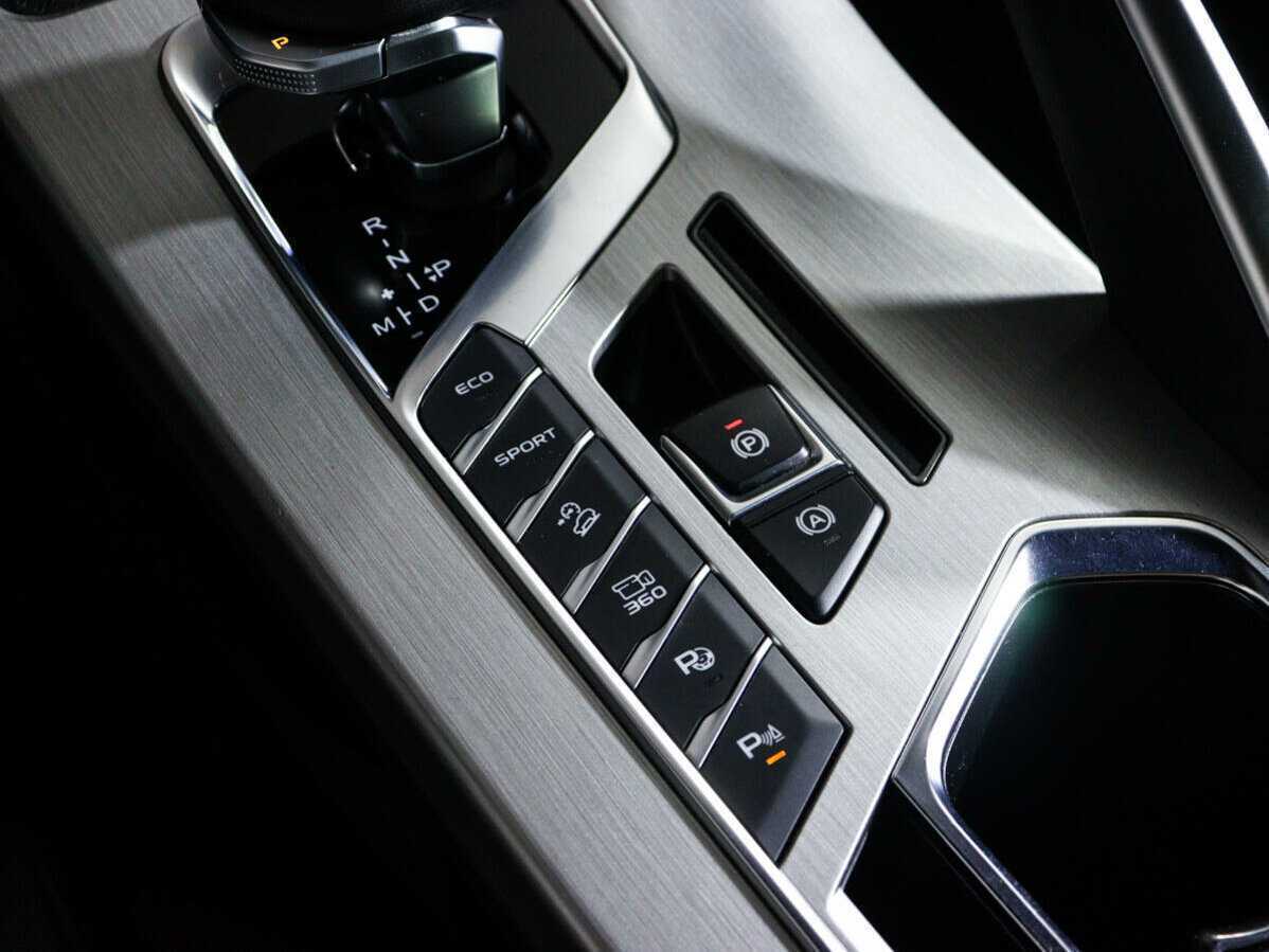 Geely Coolray б/у, 2022, Роботизированная. Фото: #17