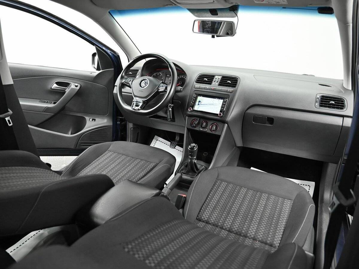 Volkswagen Polo б/у, 2016, Механическая. Фото: #11