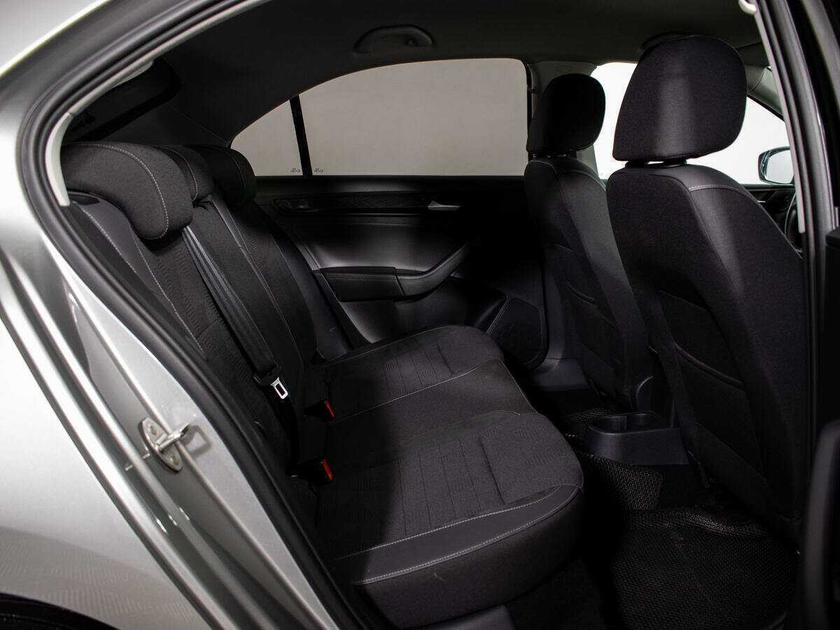 Volkswagen Polo б/у, 2022, Роботизированная. Фото: #9