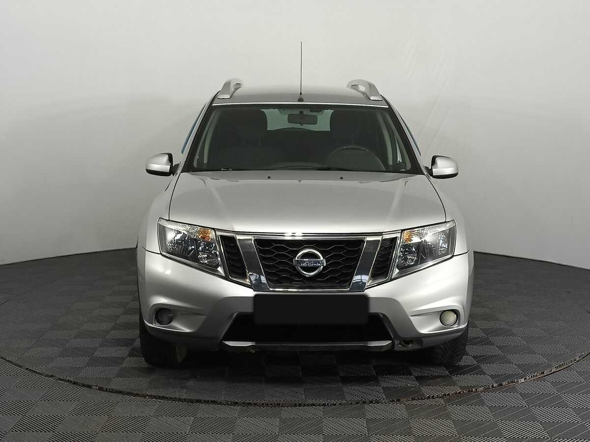 Nissan Terrano б/у, 2015, Автоматическая. Фото: #1