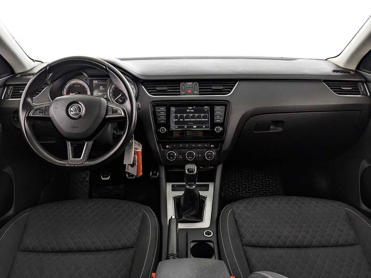 Skoda Octavia б/у, 2016, Механическая. Фото: #11