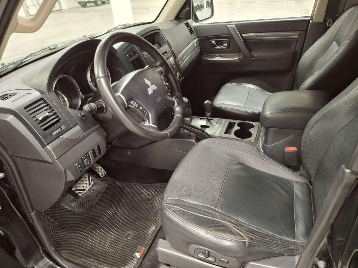 Mitsubishi Pajero б/у, 2012, Автоматическая. Фото: #15