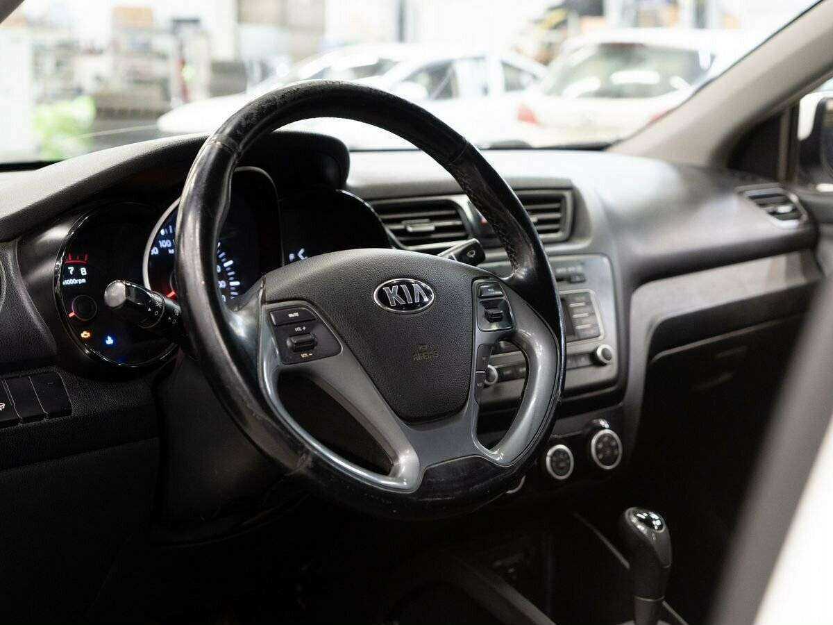 Kia Rio б/у, 2016, Автоматическая. Фото: #4